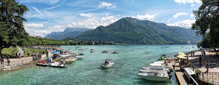 Meer van Annecy: gletsjermeer van het zuiverste water