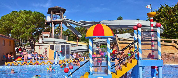 Camping Village Resort & Spa Le Vieux Port ist ein echtes Schwimmparadies