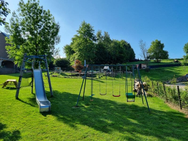 Kinderspeelboerderij t Bukske. Speeltuin met dieren en restaurant