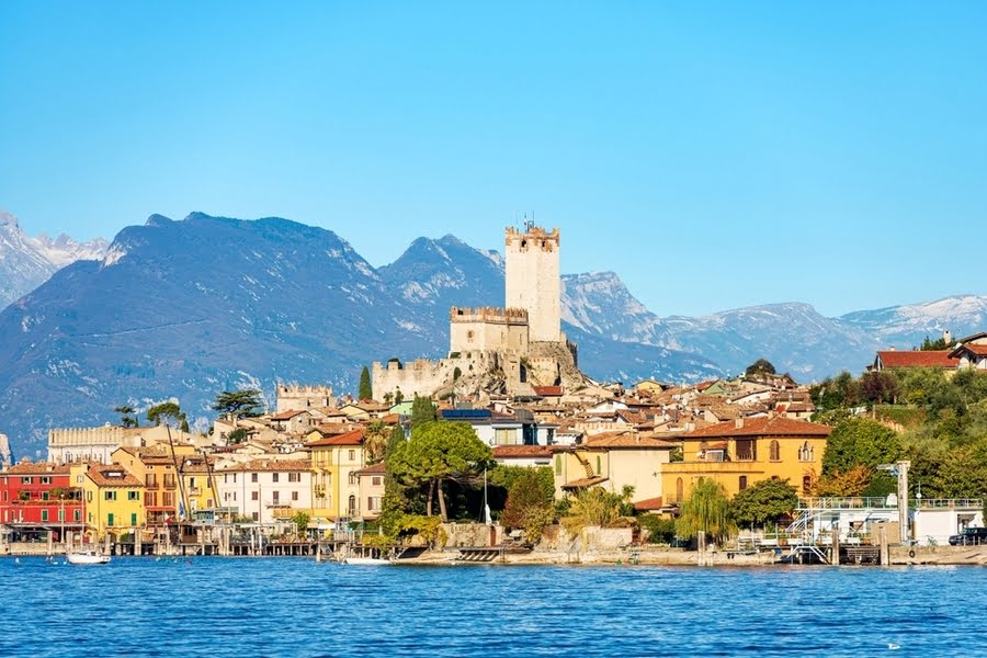 uitzicht op Castello Scaligeri in Malcesine