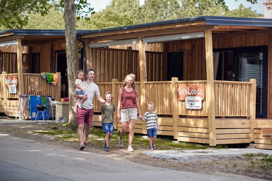 SunLodge: luxe lodgetenten en mobile homes