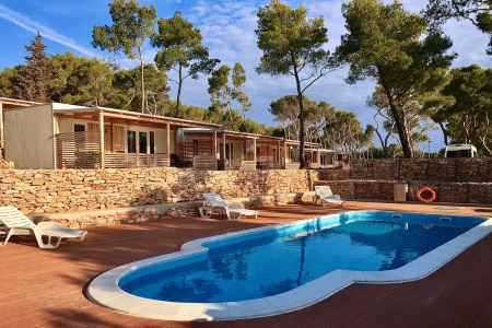 Boutique Camping Bunja – Supetar, Kroatië (eiland Brač)