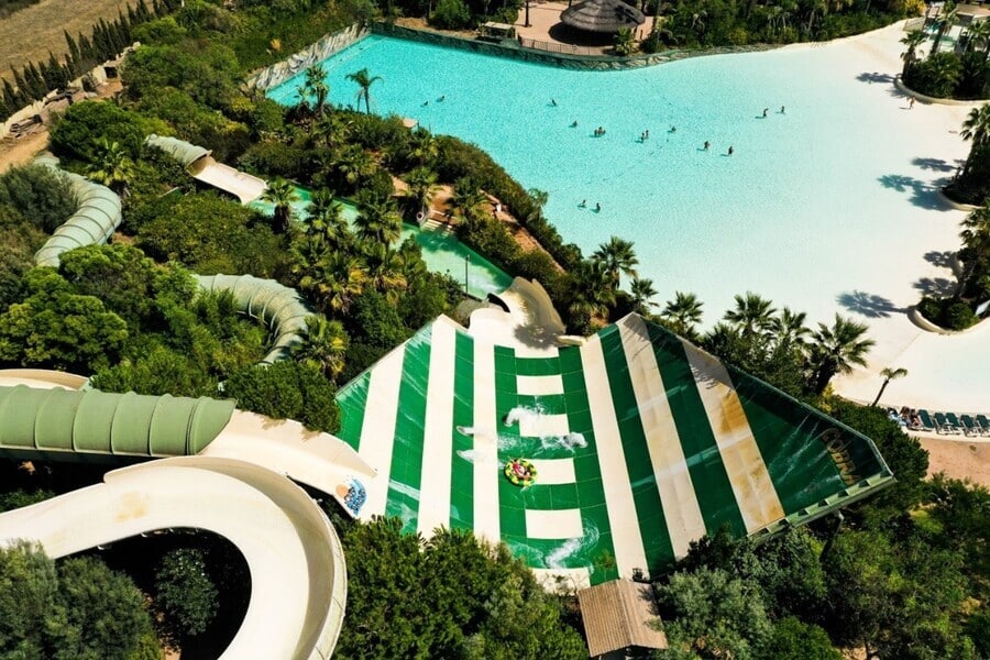 waterpark met glijbanen