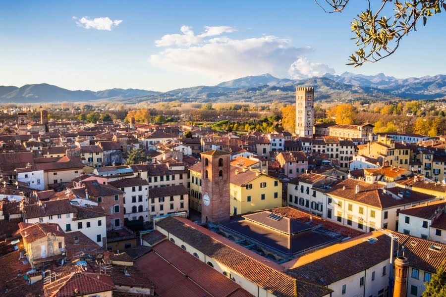 uitzicht op het centrum van Lucca